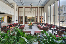 DOUBLETREE BY HILTON LA TORRE GOLF & SPA RESORT