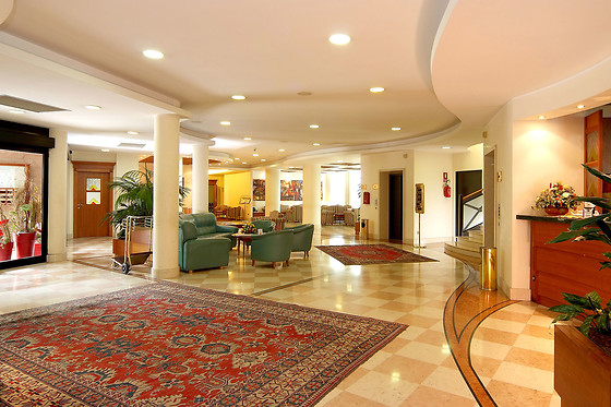 President Hotel Restaurant - photo 0