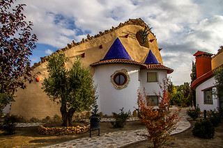 Dos noches con desayunos para 2 en Cuevas la Granja en Benalúa de Guadix (Granada)