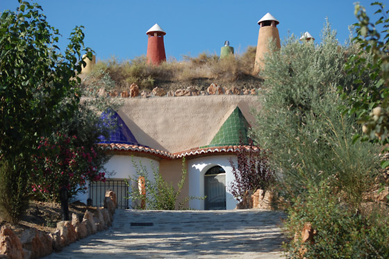 Dos noches con desayunos para 2 en Cuevas la Granja en Benalúa de Guadix (Granada)